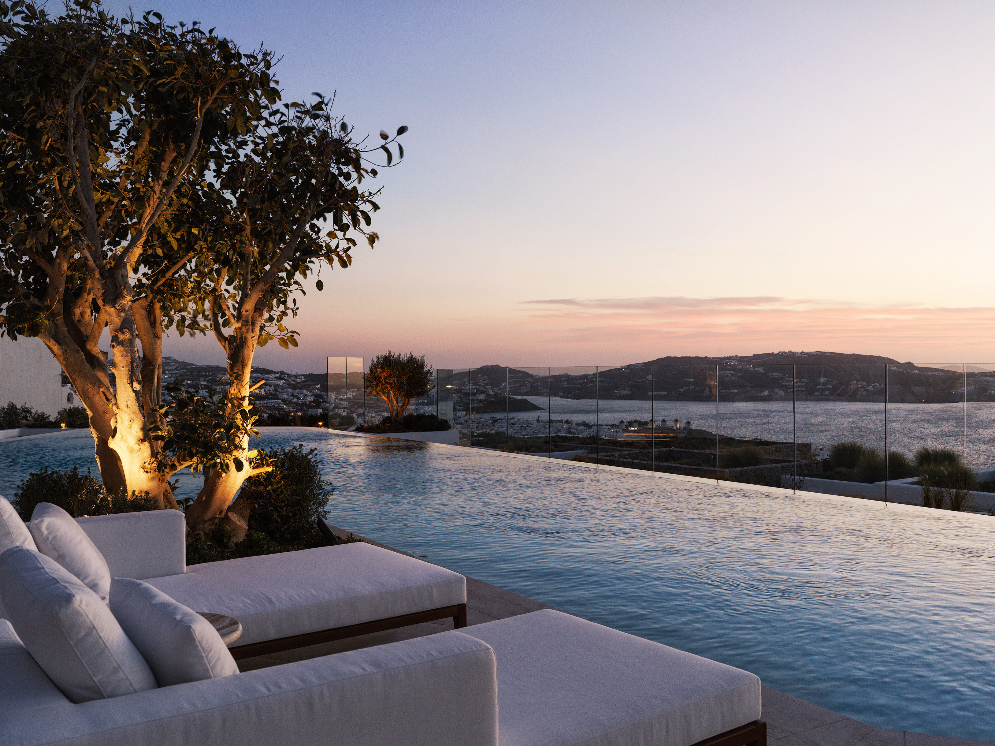 Deos Mykonos 34/37