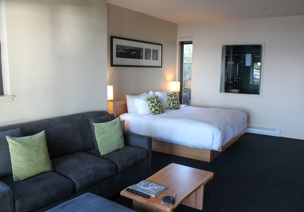 Black Rock Ocean Front Resort 49/69