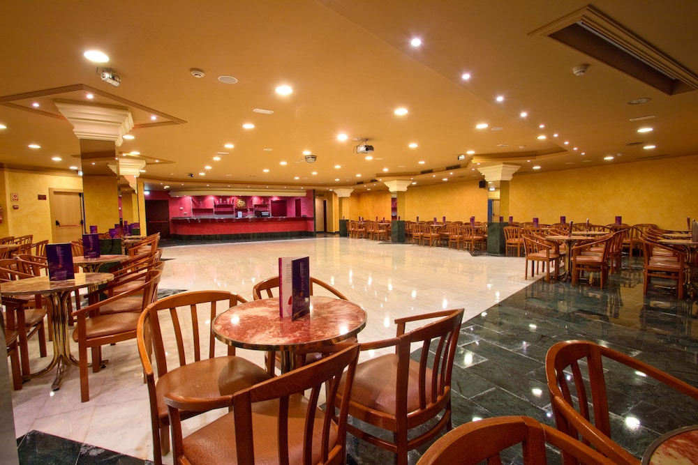 Servigroup Rialto 36/47