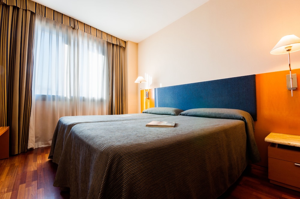 Hotel Villacarlos 12/30