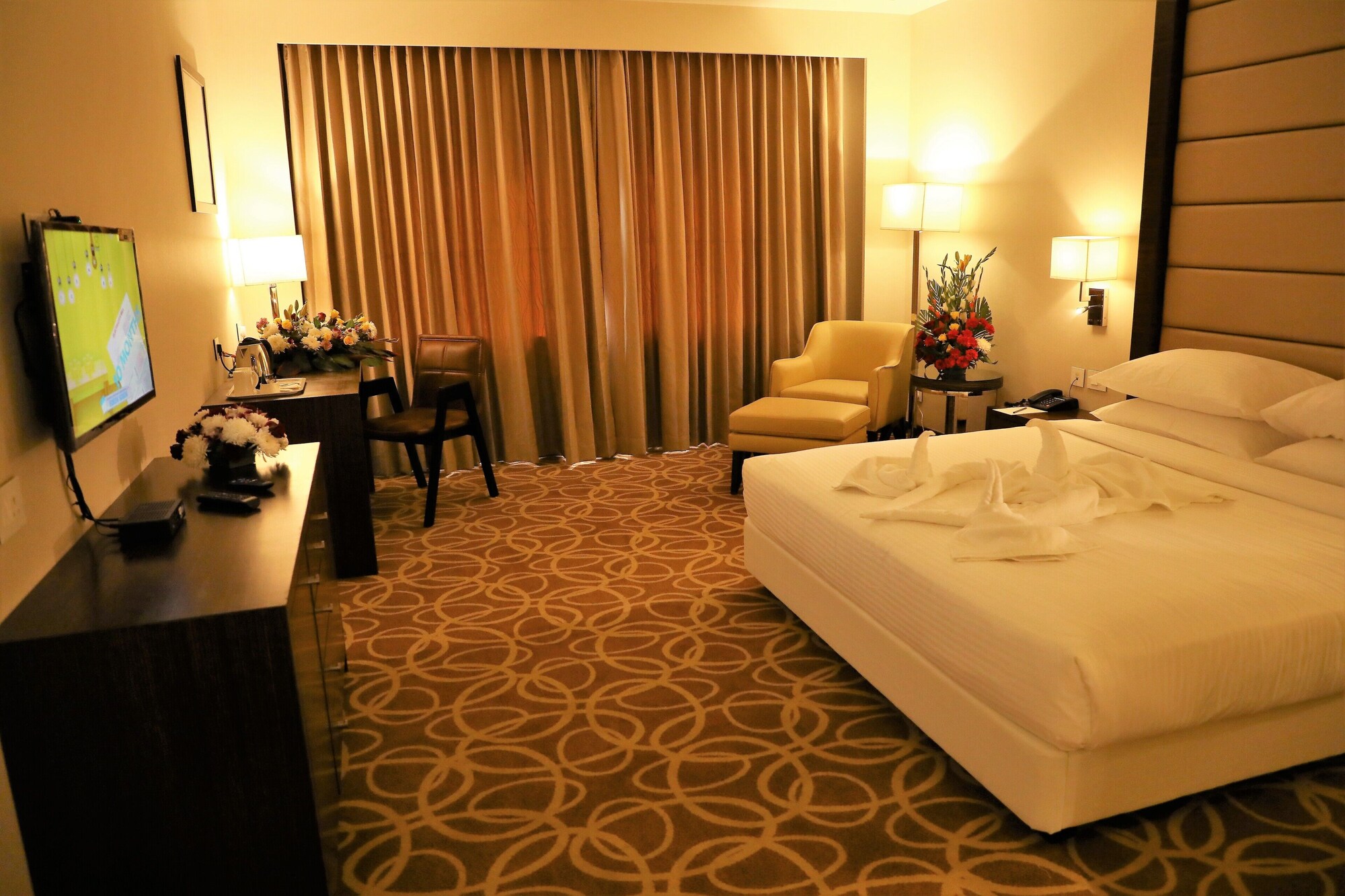غرفة بريميوم بسرير كوين، Y N Hotels 4/4