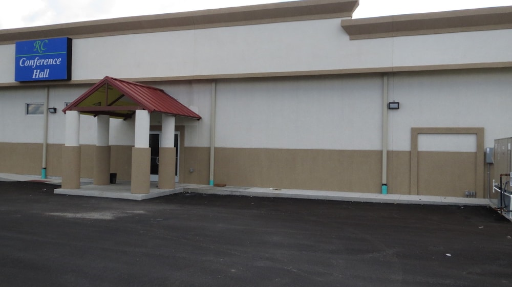 Travelodge by Wyndham Richmond Kentucky 27/35