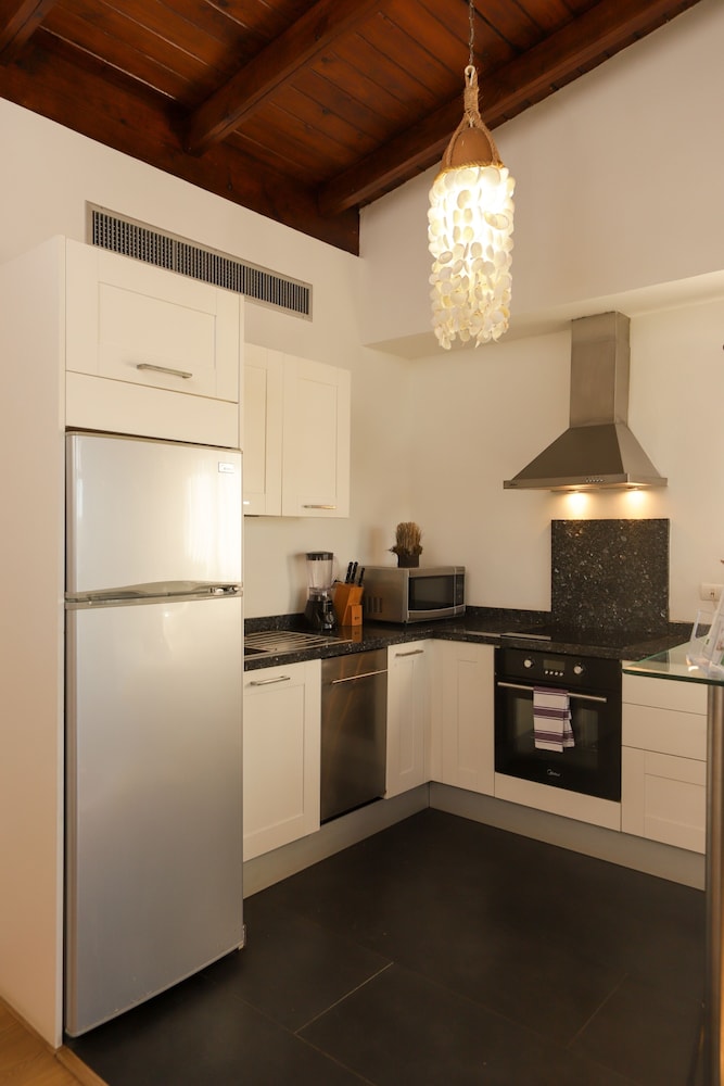 Sybaris Residences 32/50