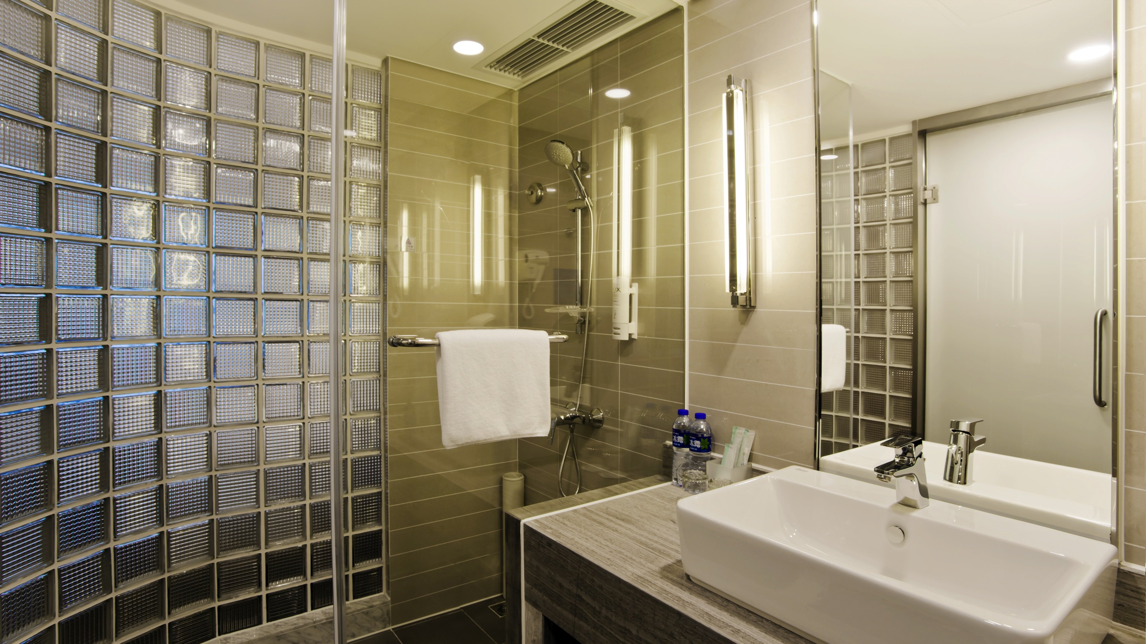 Holiday Inn Express Xi An High Tech Zone 41/42