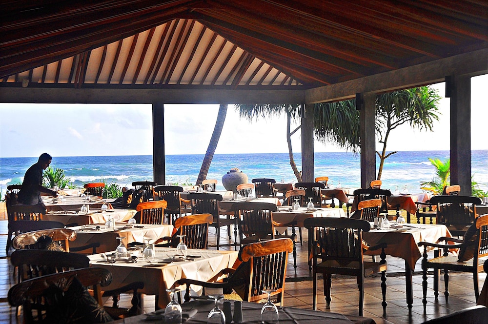 The Beach Cabanas 22/45