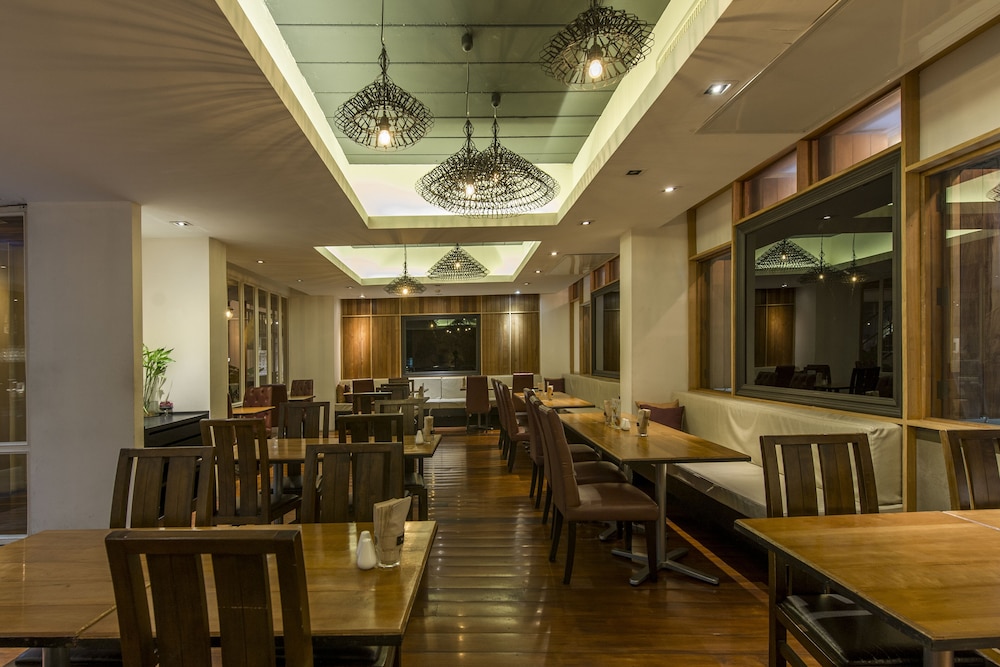 NANDA HERITAGE HOTEL 56/64