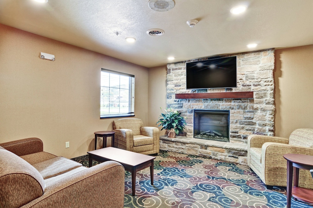 Cobblestone Inn & Suites - Ambridge 31/49