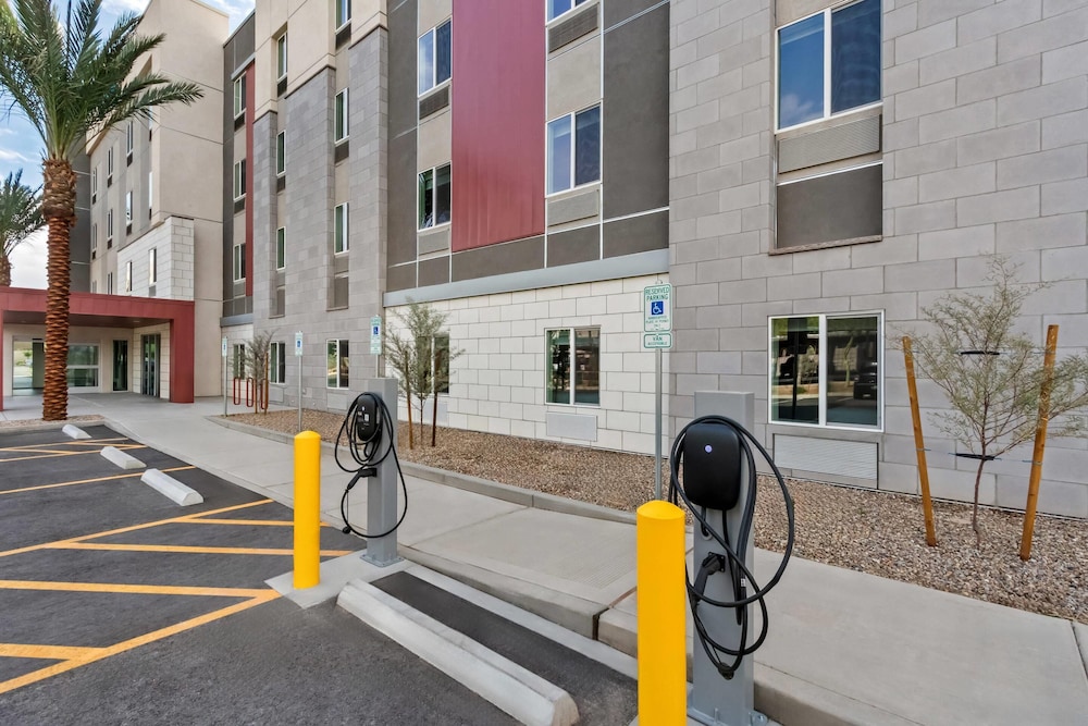 Everhome Suites Chandler Phoenix Fashion Center 37/50