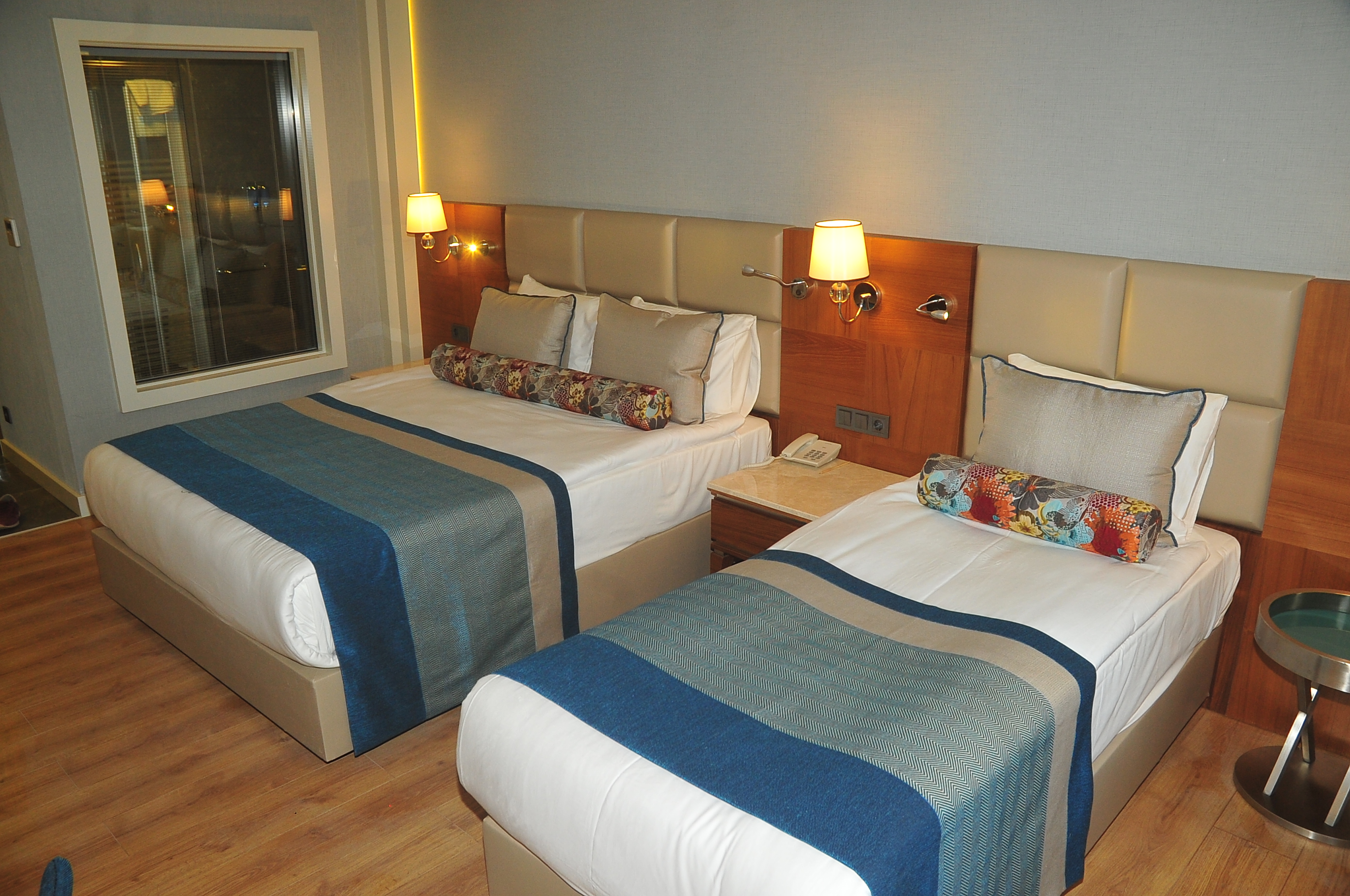 Room, Single, Double Bed, Lateral Side Sea View