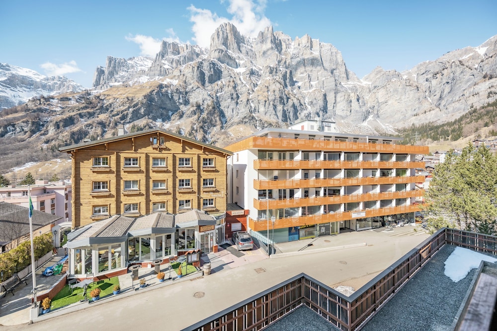 Grichting Hotel & Serviced Apartments 2/65