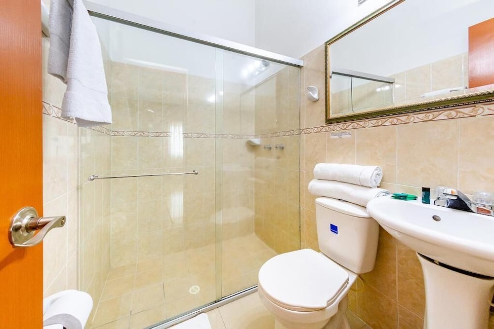 Optimum Hotel 24/28