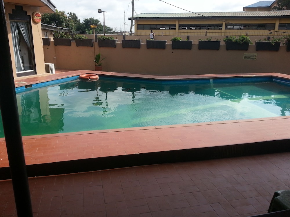 Divine Fountain Agidingbi 39/50