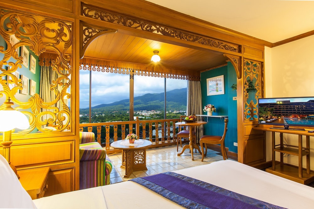 Lotus Hotel Pang Suan Kaew 22/25