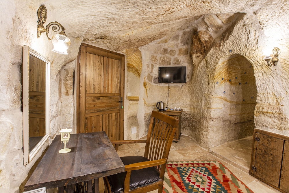 Kayadibi Cave Otel 43/49