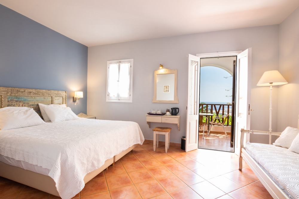 Aegean Village Beachfront Resort 15/50
