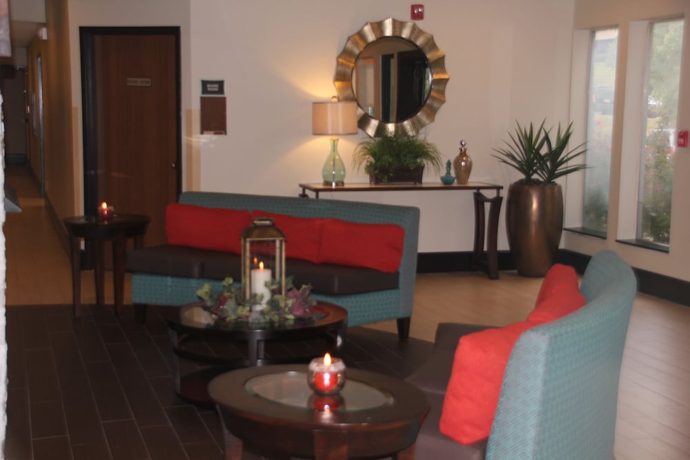Club Hotel Nashville Inn Suites 51/67