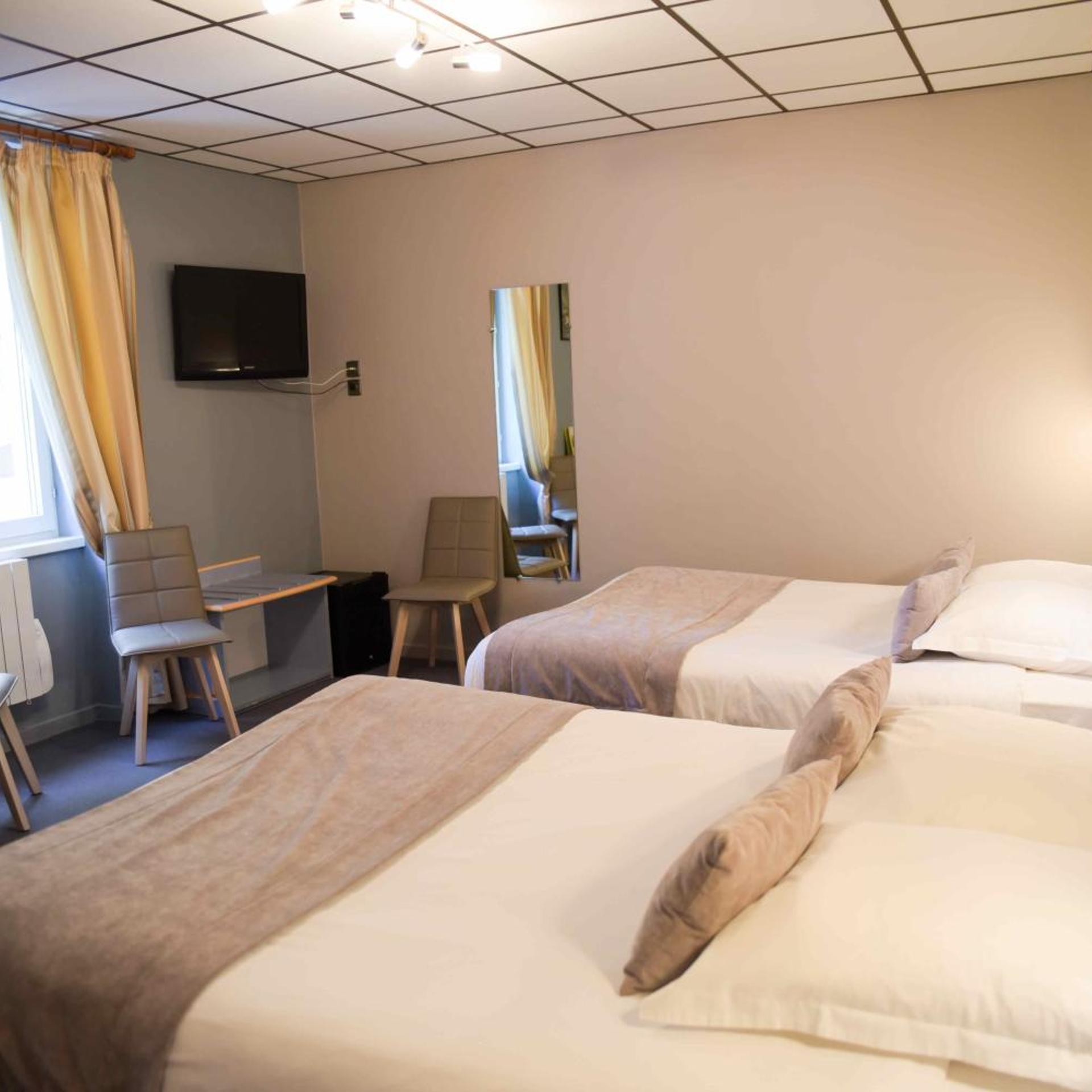 HÔTEL AZALÉES 11/50
