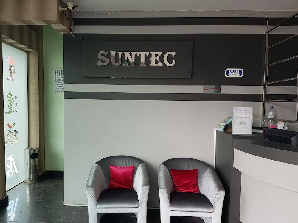 Suntec Hotel 4/50