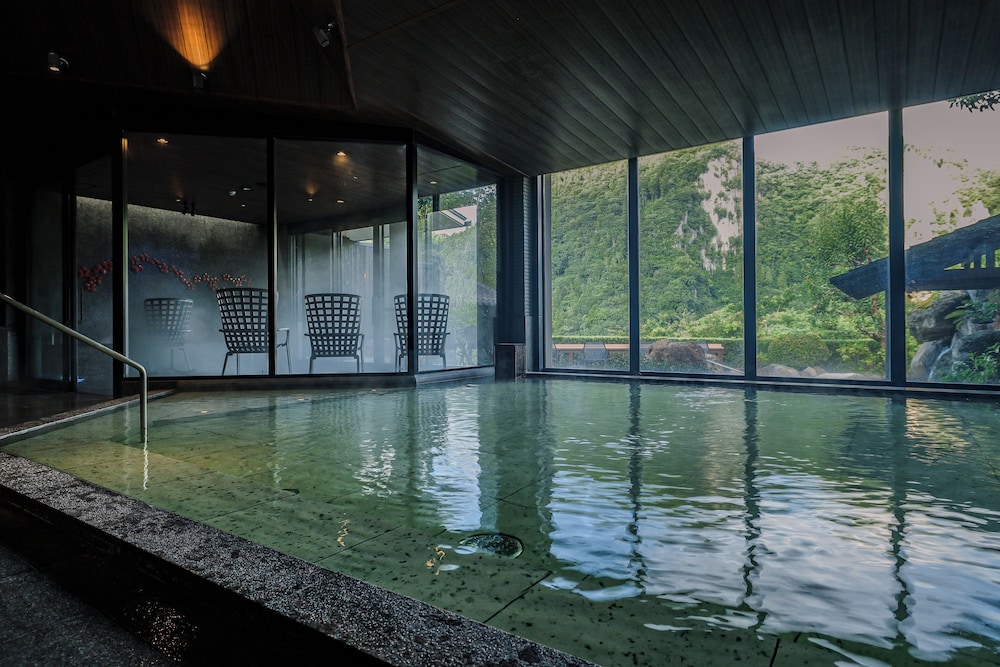 Okuhita Onsen Umehibiki 37/68