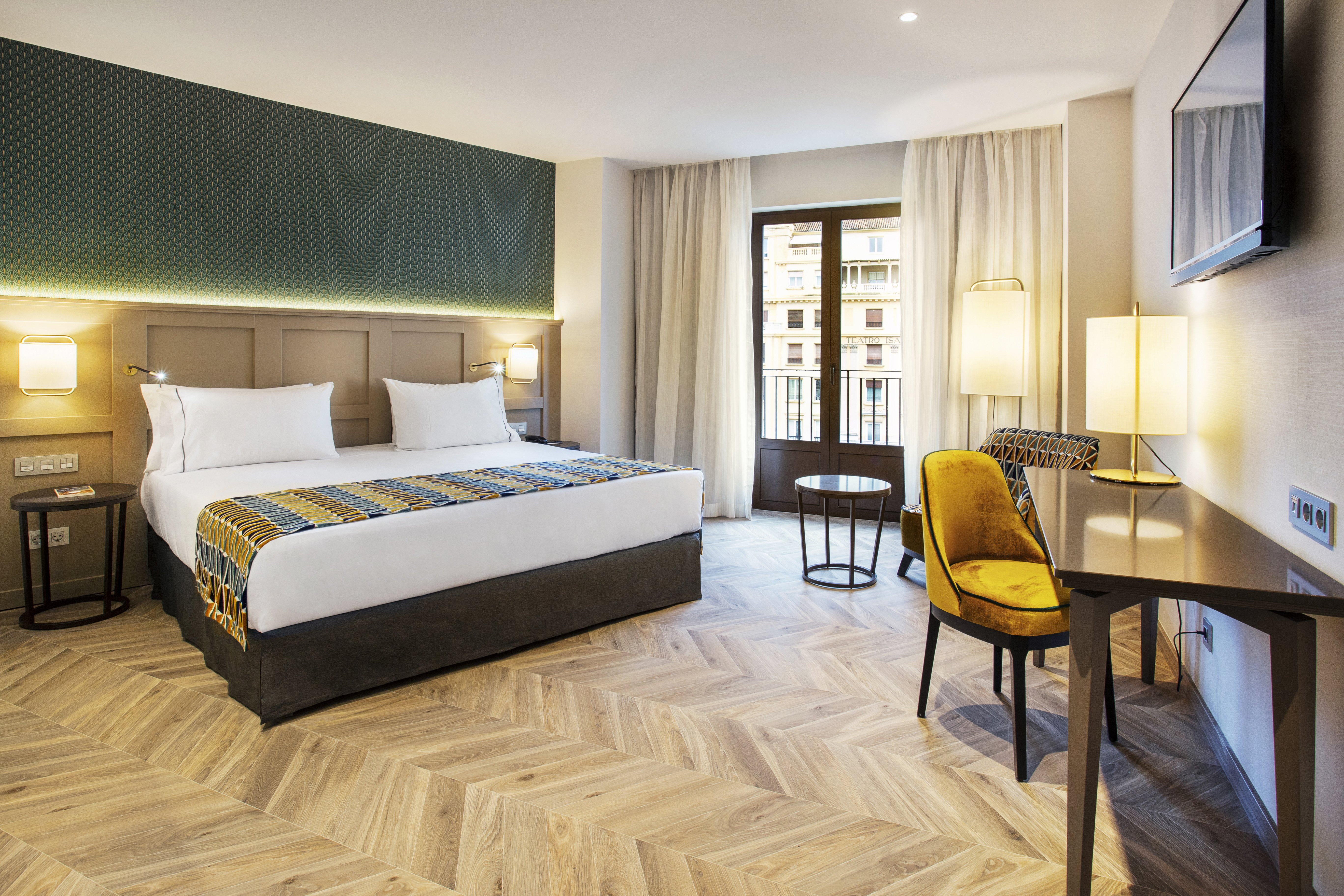 Eurostars Puerta Real 8/50