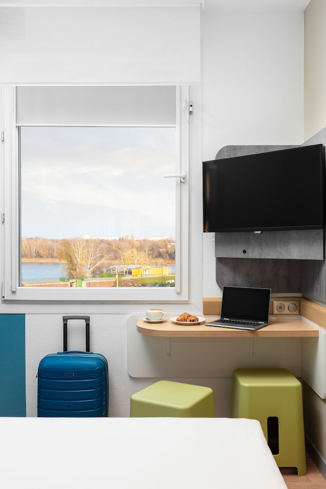 IBIS BUDGET WARSZAWA CENTRUM 66/70