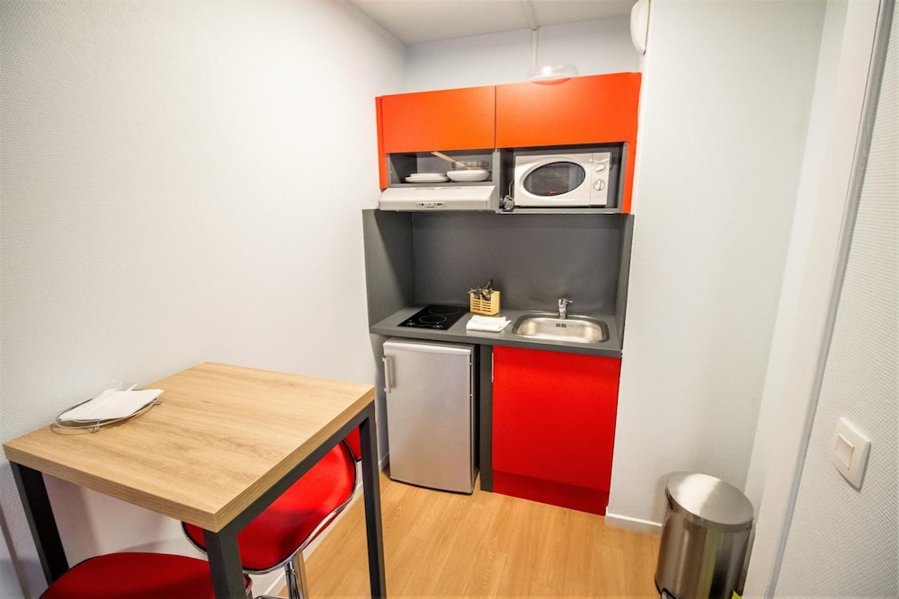 Kosy Appart'hotel Le Champ De Mars Reims 46/54