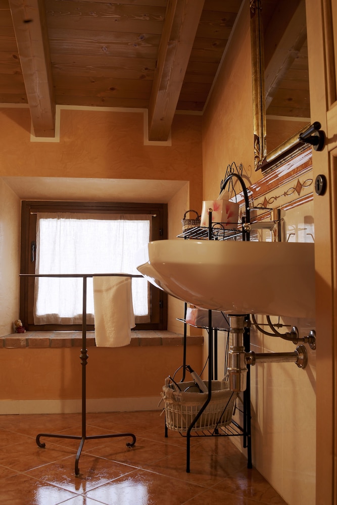 La Fonte Degli Dei Wine Relais - Adults Only 14/50