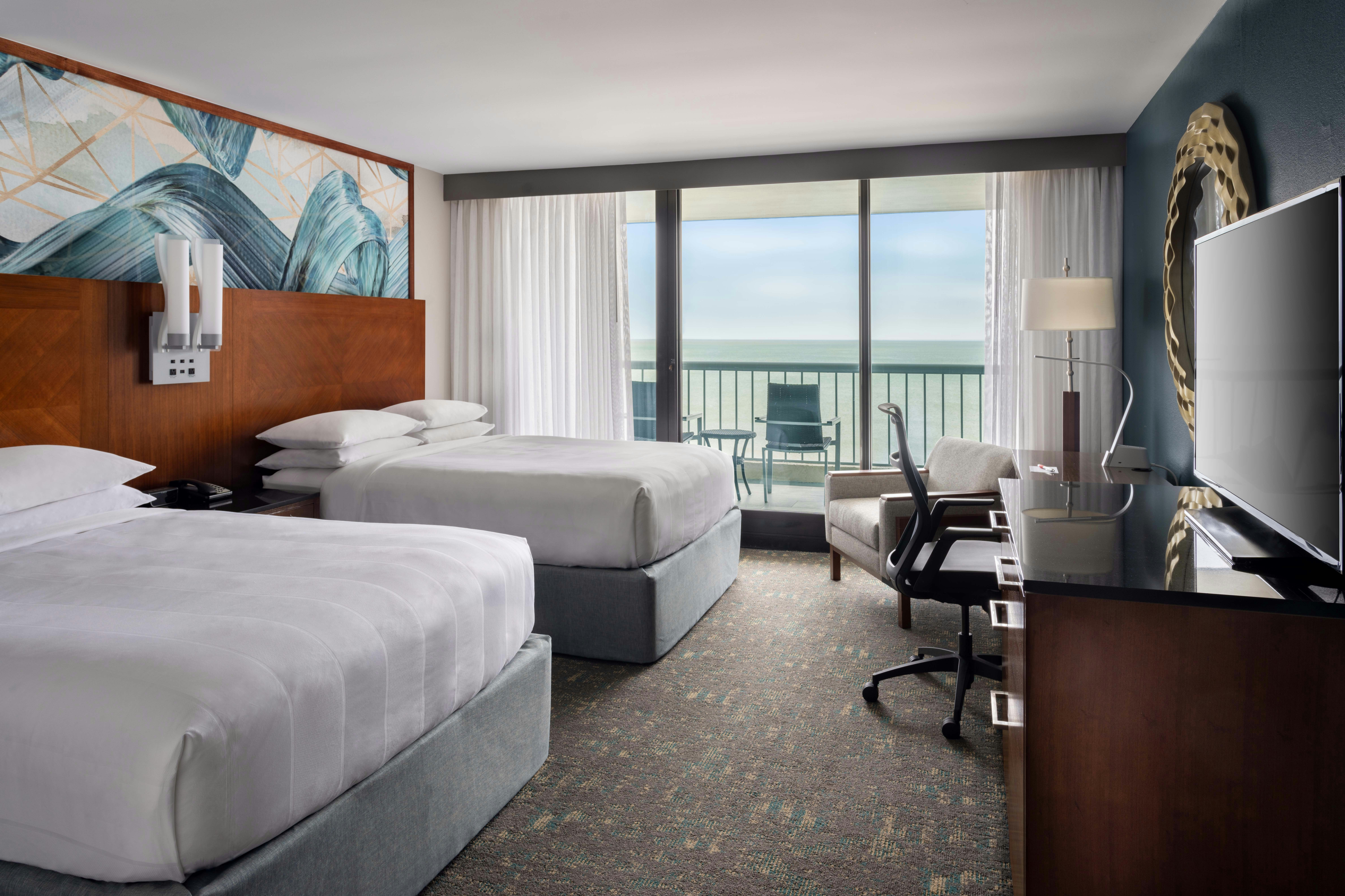 DELUXE, 2 QUEEN BEDS, PARTIAL OCEAN VIEW
