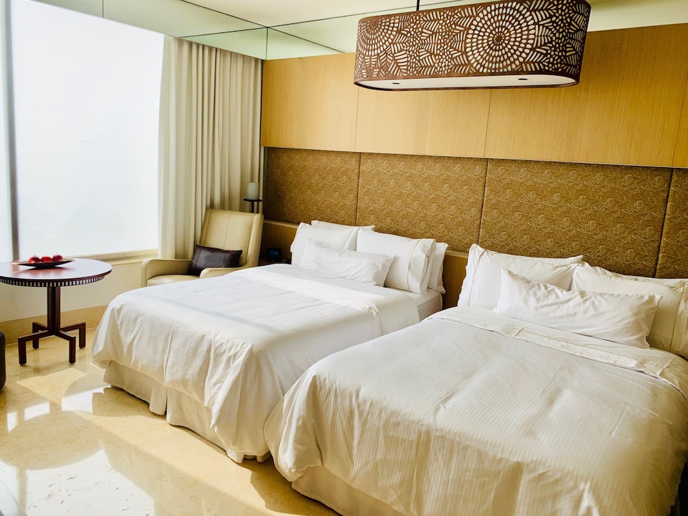 The Westin Gurgaon New Delhi 19/60