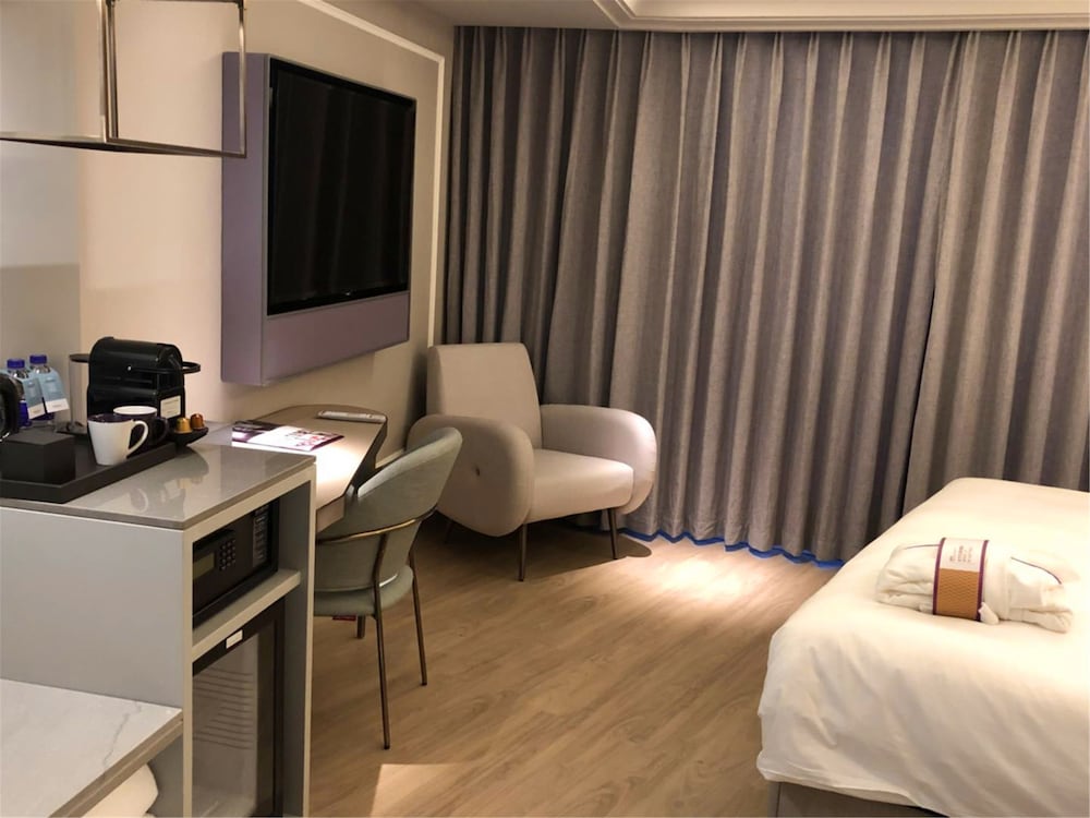 Mercure Hangzhou West Lake 14/59