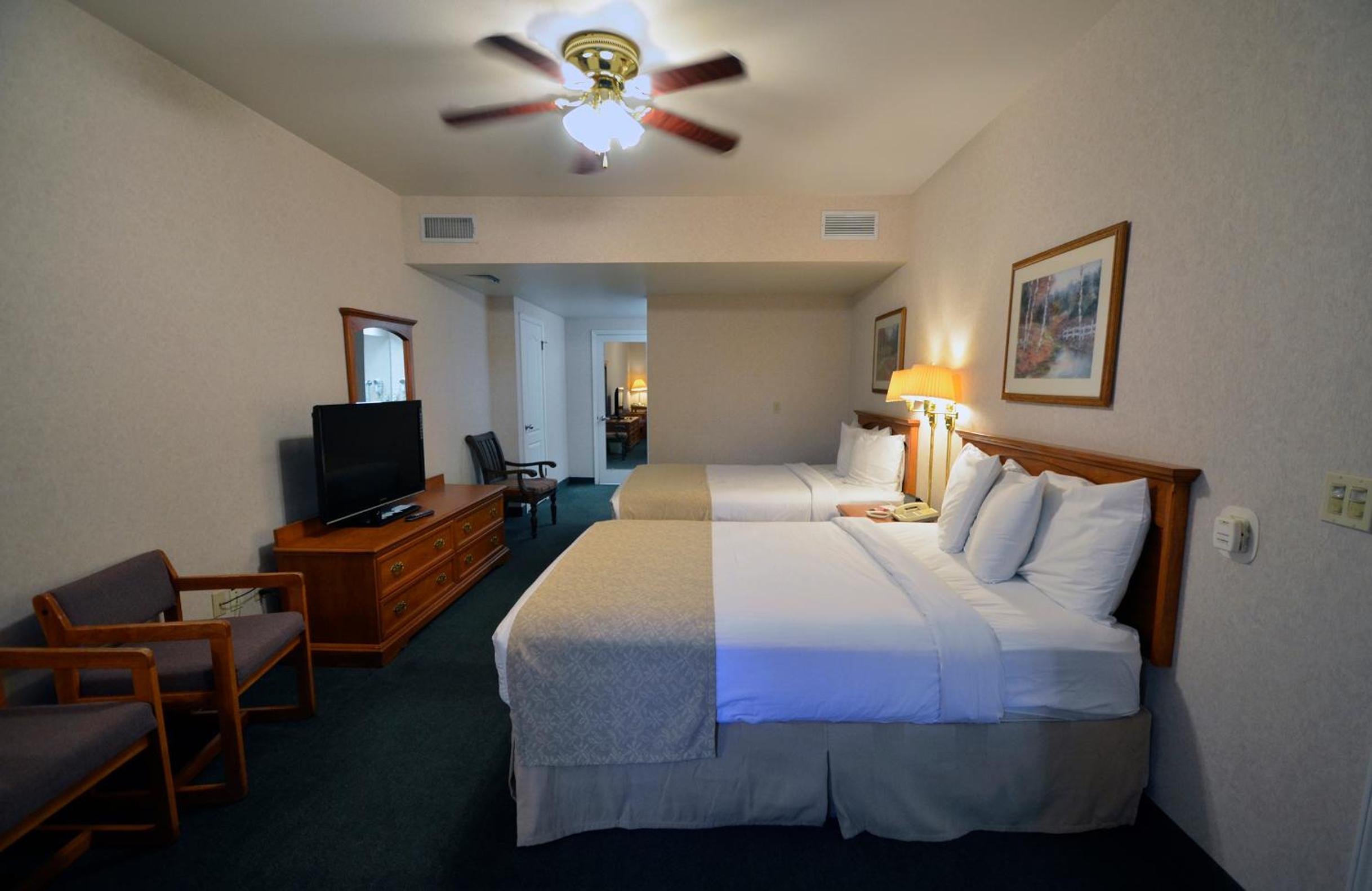 suite, 2 queen beds