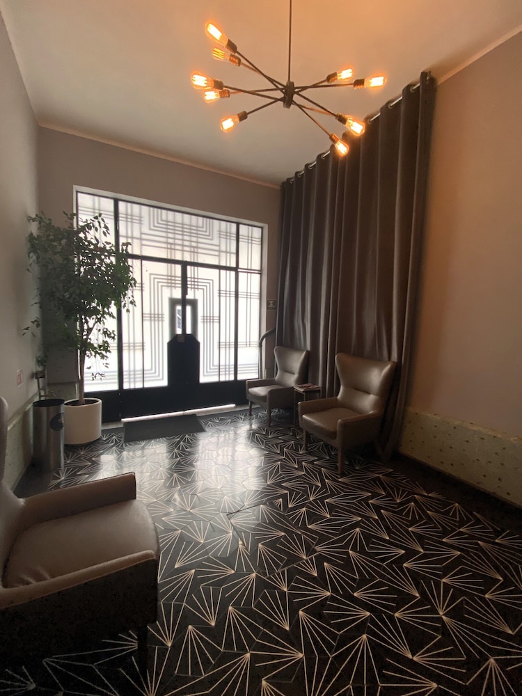 Hostal Alcazar 27/50