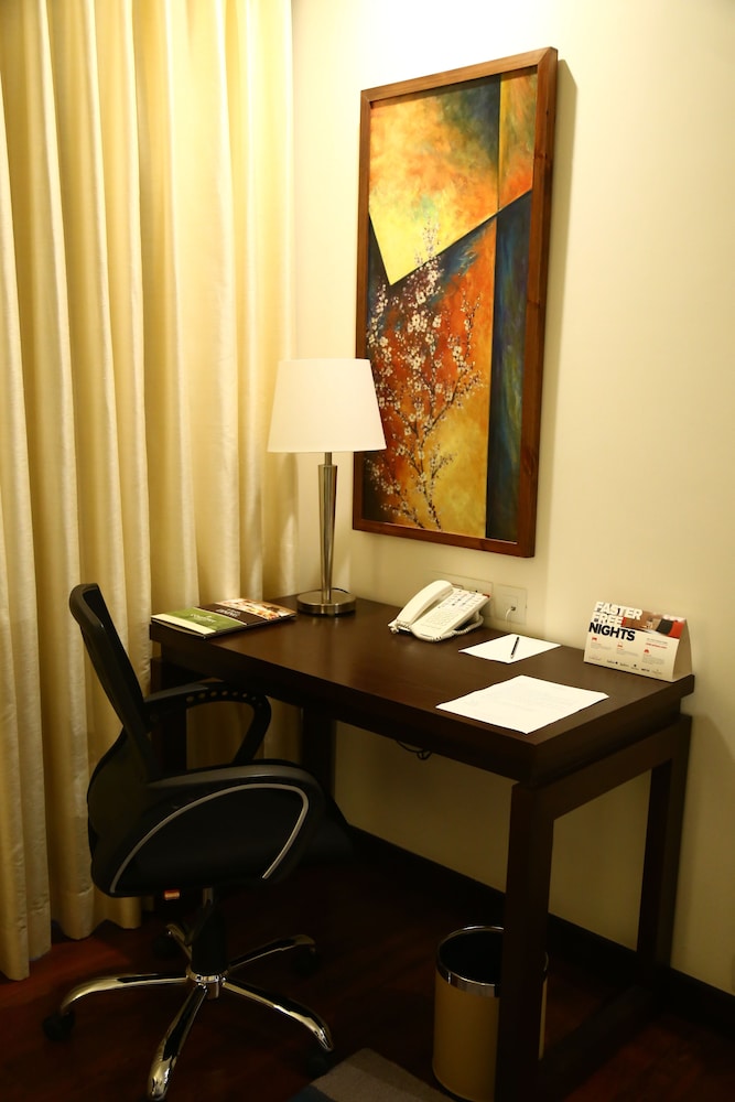 Country Inn And Suites By Radisson Bhiwadi 44/50