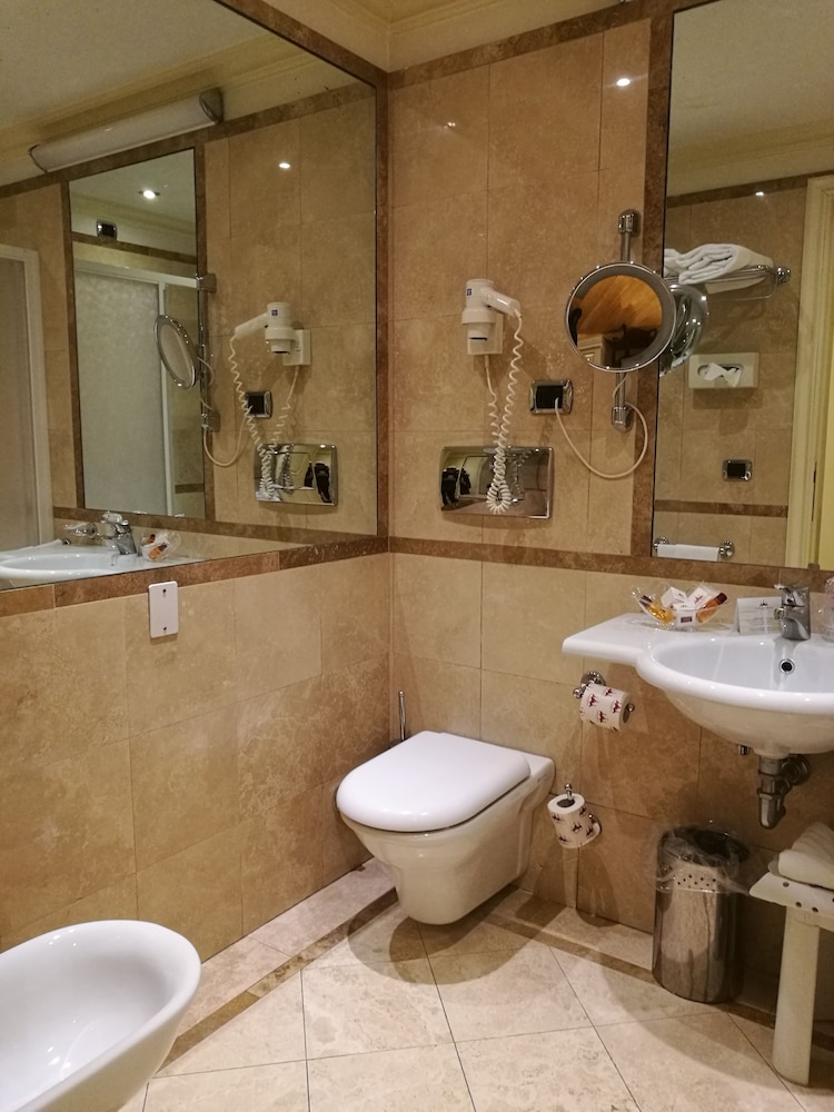 Torre dell Orologio Suites 58/60