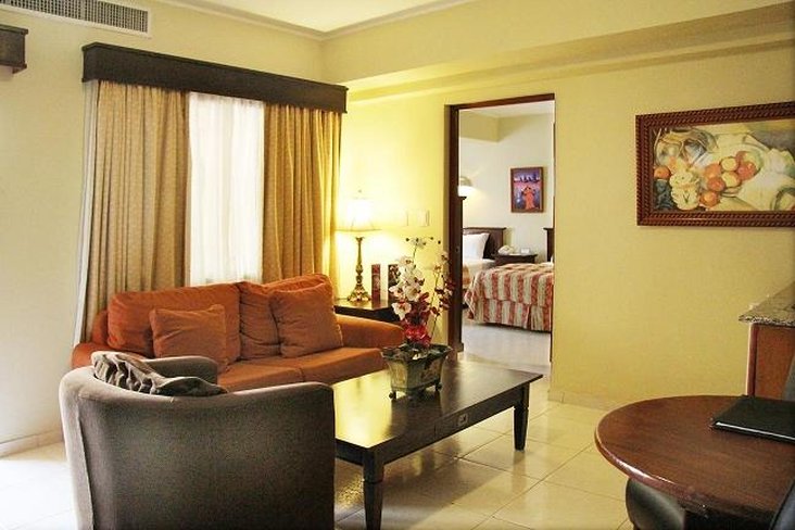 W&P Santo Domingo 4/8