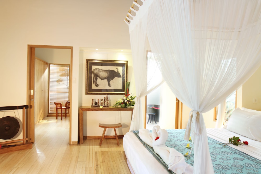 Villa Bali Asri Batubelig 16/50