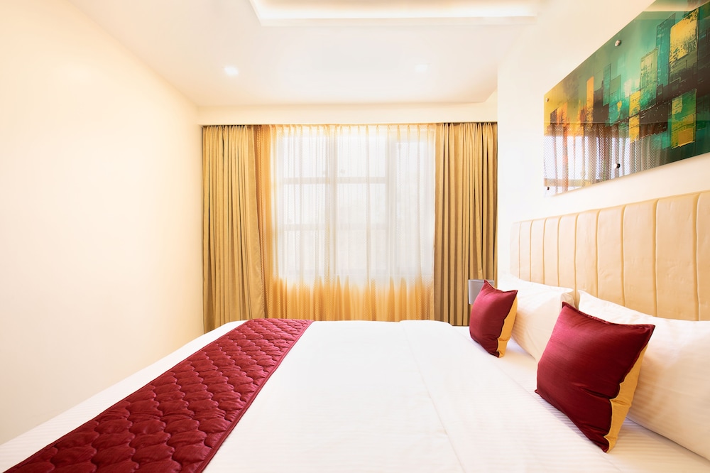 Hotel Merrytale 10/16