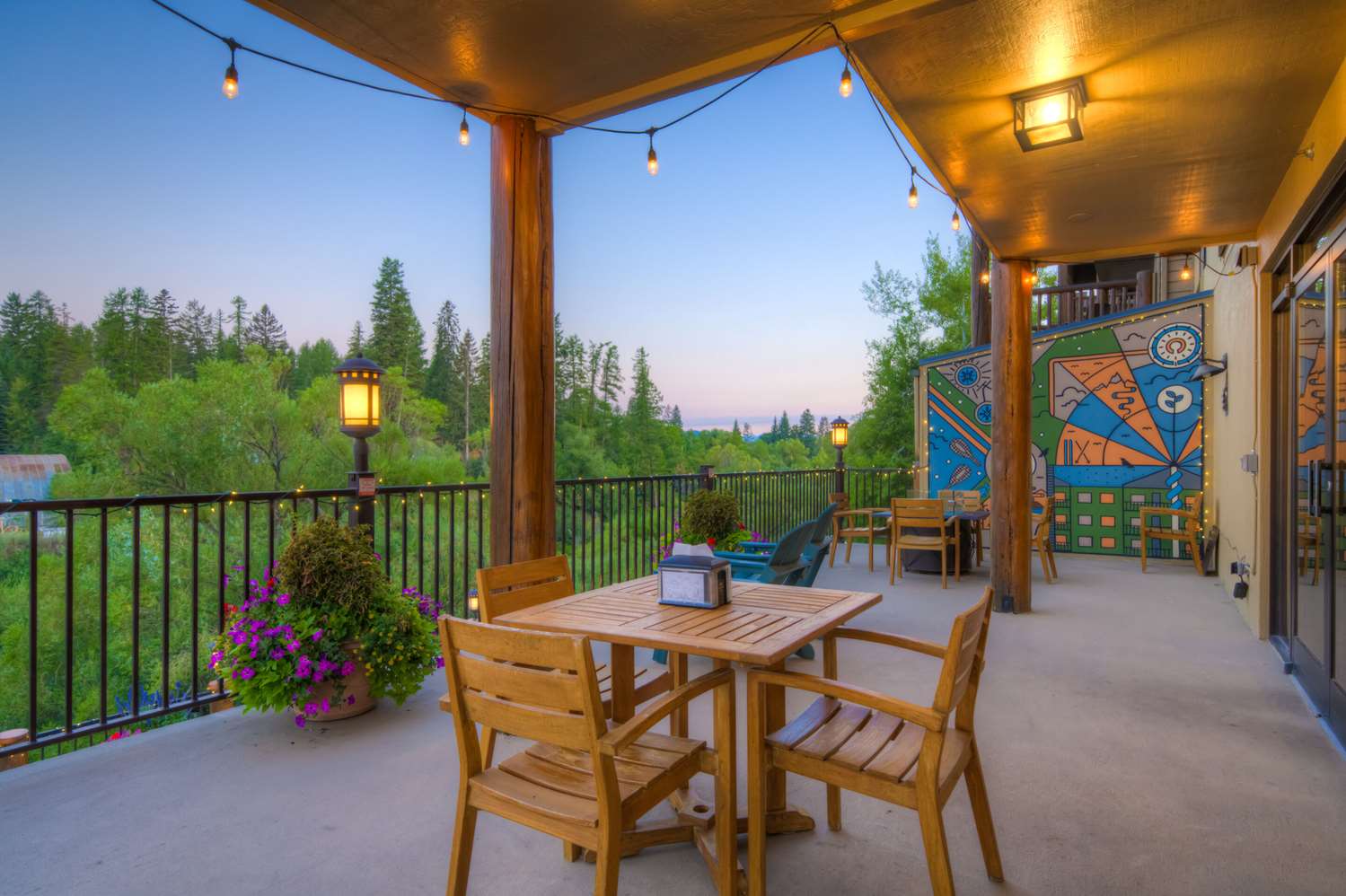 The Pine Lodge on Whitefish River 41/54