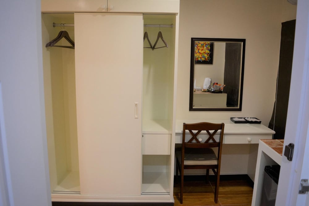 Cana Boutique Hotel 37/43