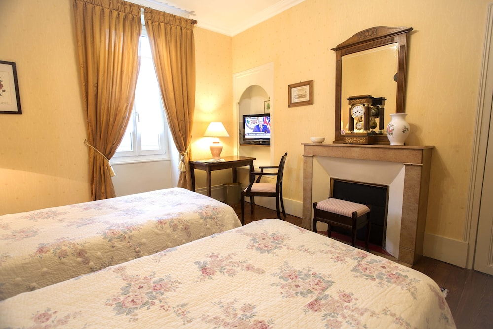 Hôtel La Villa Fleurie 28/69