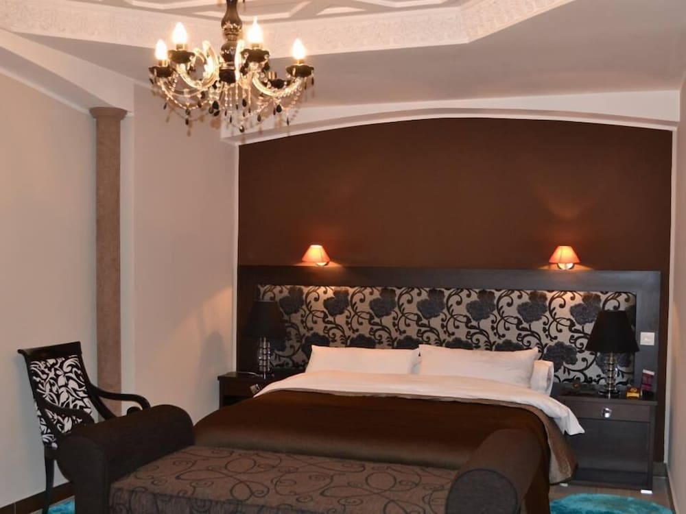 Hotel Jardy 10/56