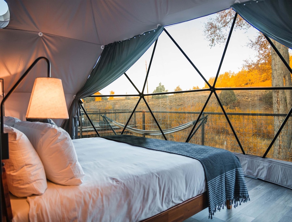 Dome, Deluxe, Family, King Bed