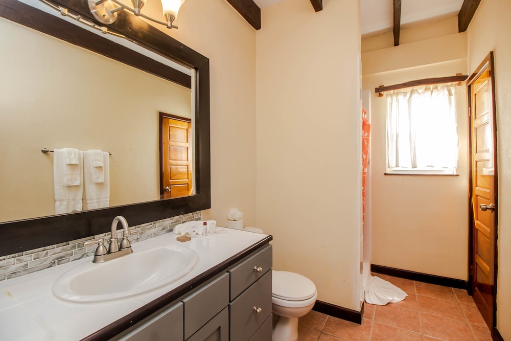 Tres Cocos Resort 67/67