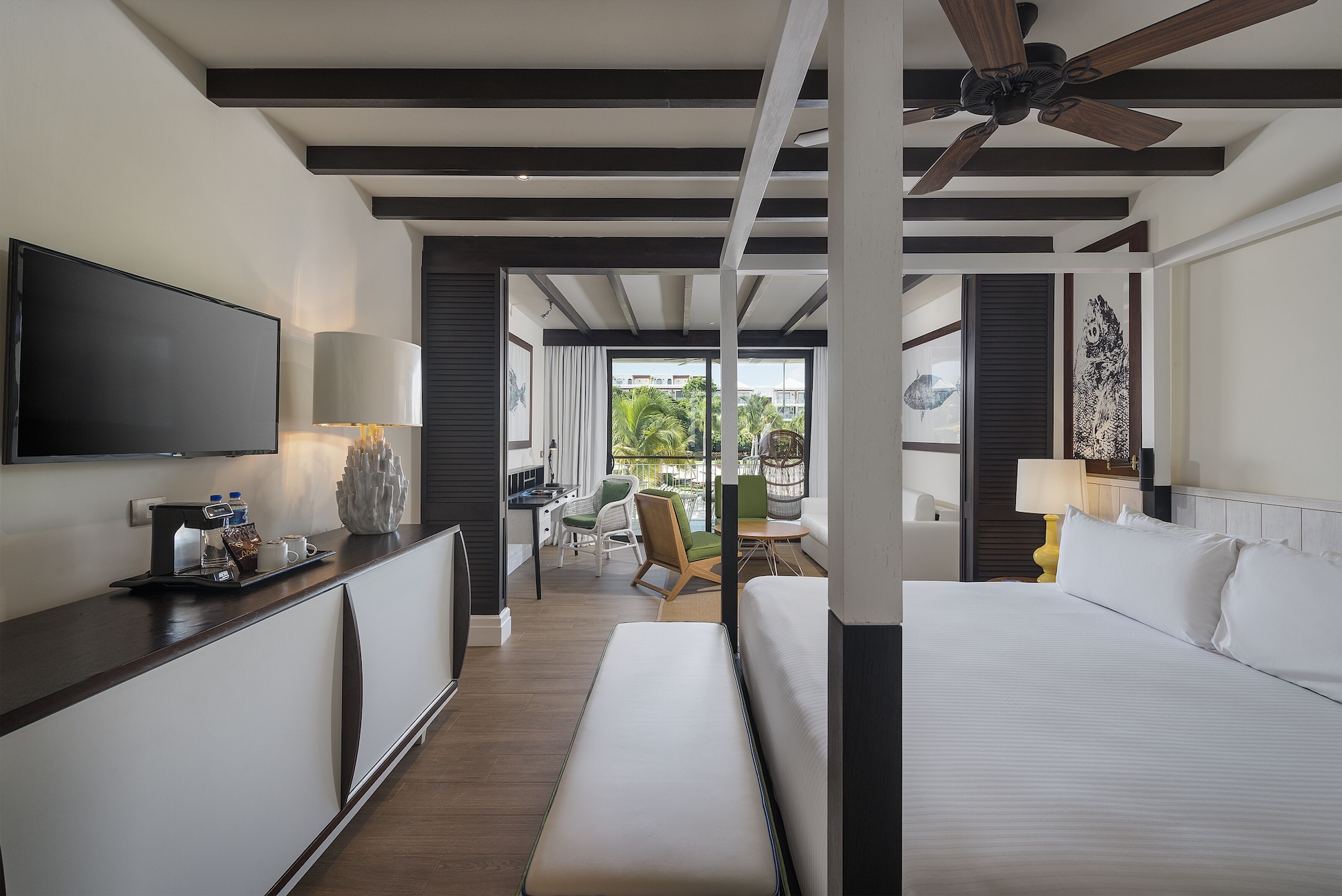 Swim Up, Paradise, Junior Suite