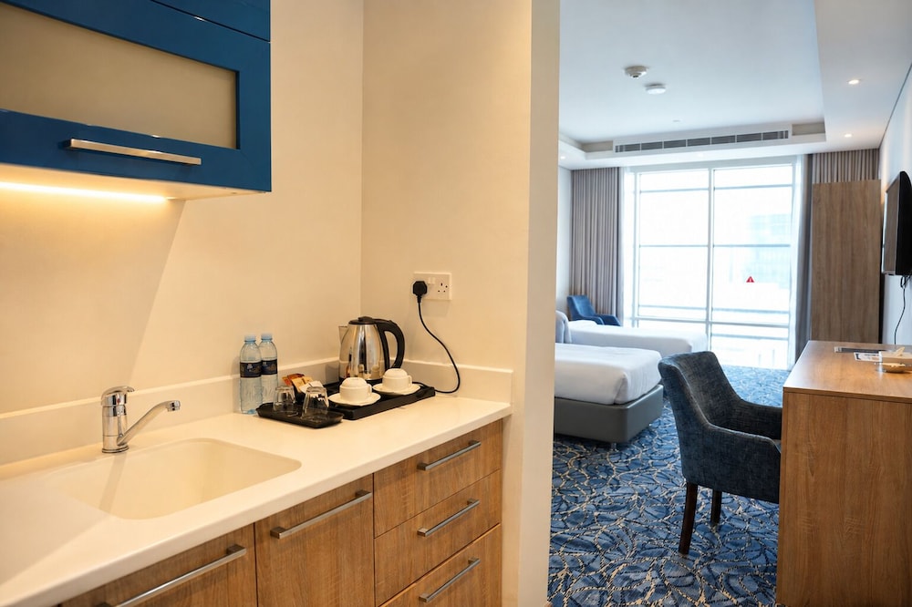Al Mansour Suites 47/49