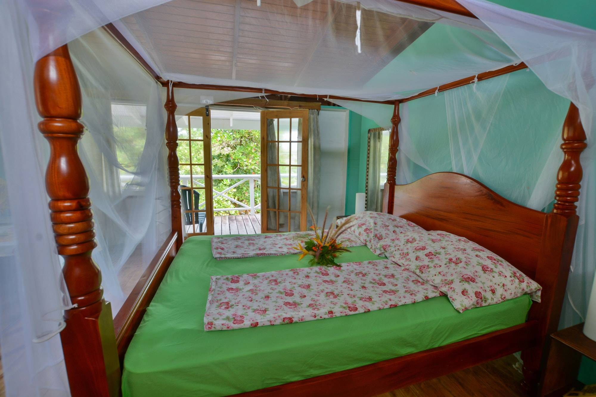1 Bedroom, Standard, Triple, 1 Queen and 1 Single Bed, Beach View, Balcony