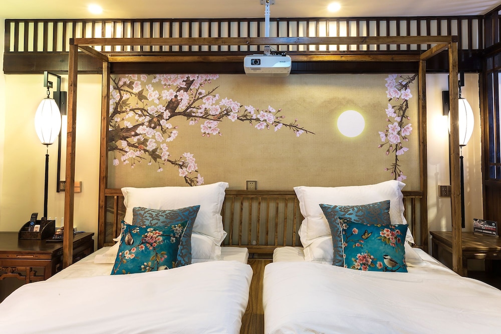 FTYS Hostel 13/50