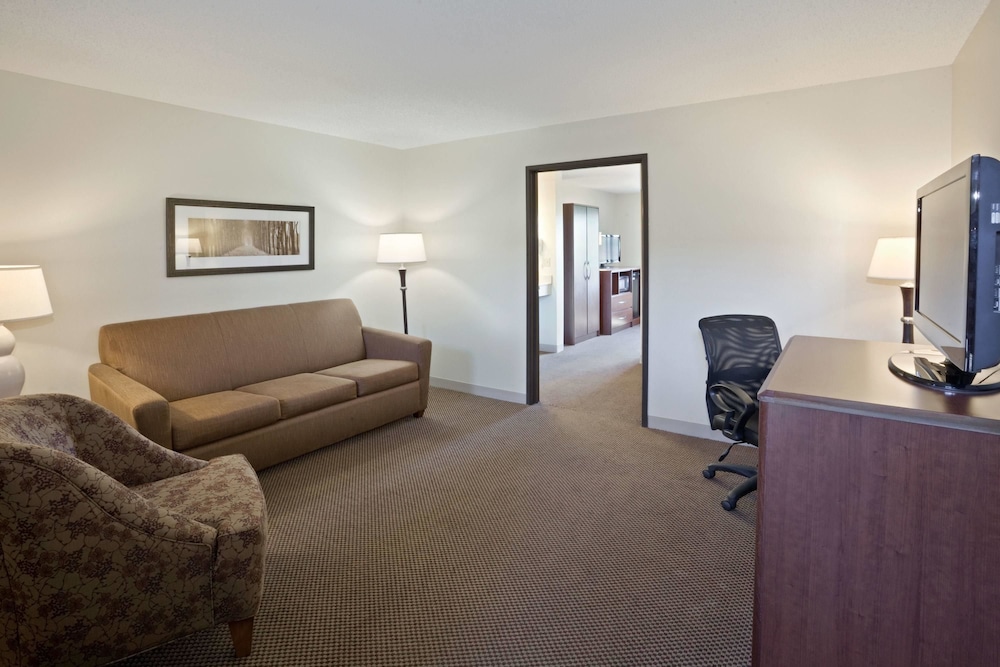 Americinn By Wyndham Mitchell 21/36