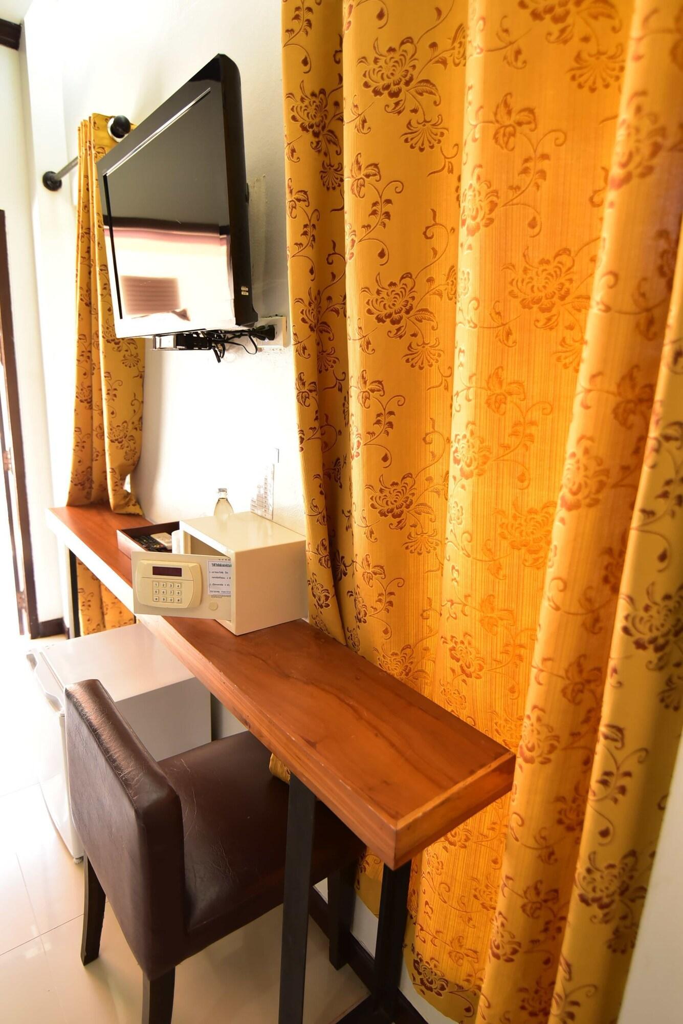 Bangrak Resort 6/26