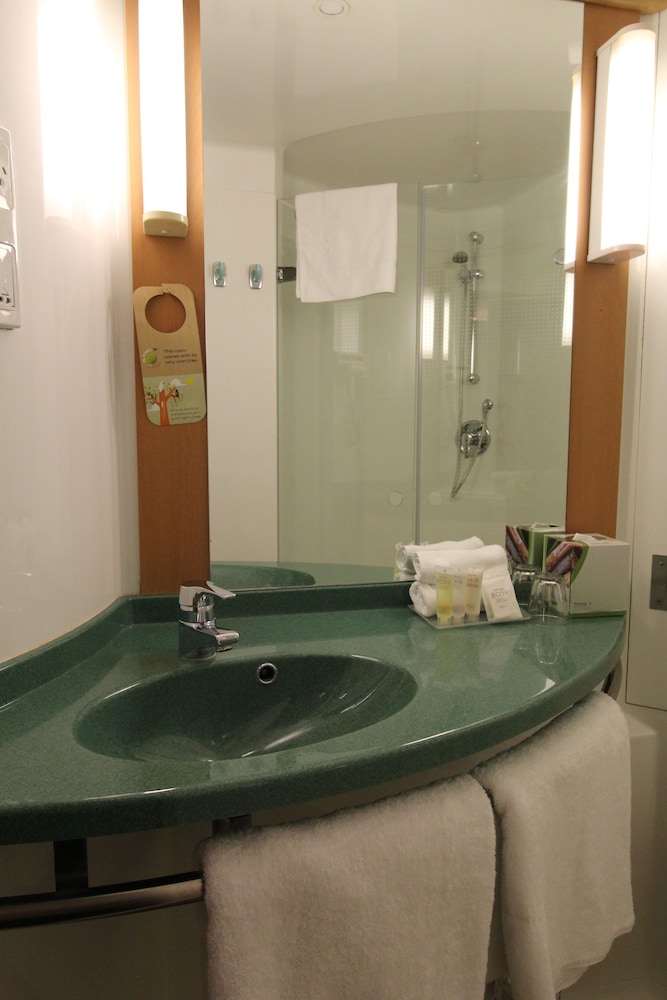 Ibis Newcastle 41/60